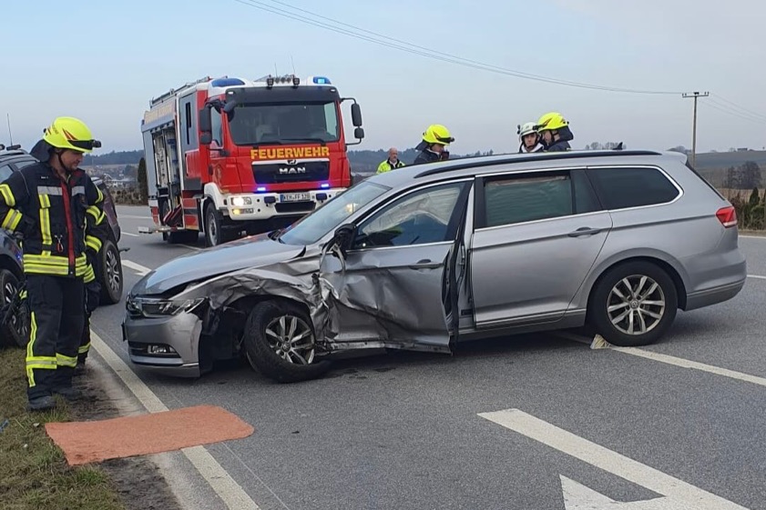 Fotos: Feuerwehr Elsendorf